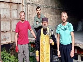 Винницкая епархия УПЦ передала 4 тонны гуманитарной помощи для Святогорской лавры